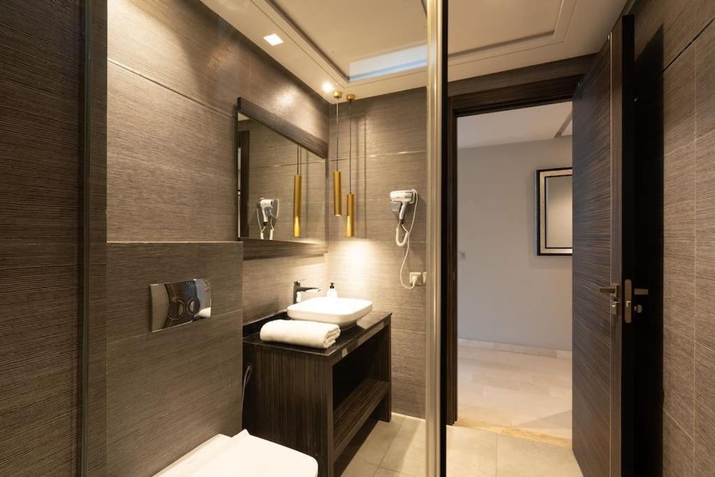 #56 Maarif Racine urban Massira near twin center Apartment Casablanca Bagian luar foto