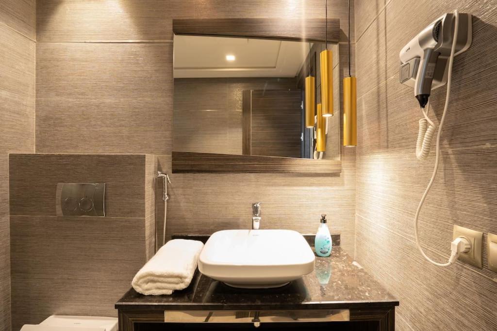 #56 Maarif Racine urban Massira near twin center Apartment Casablanca Bagian luar foto